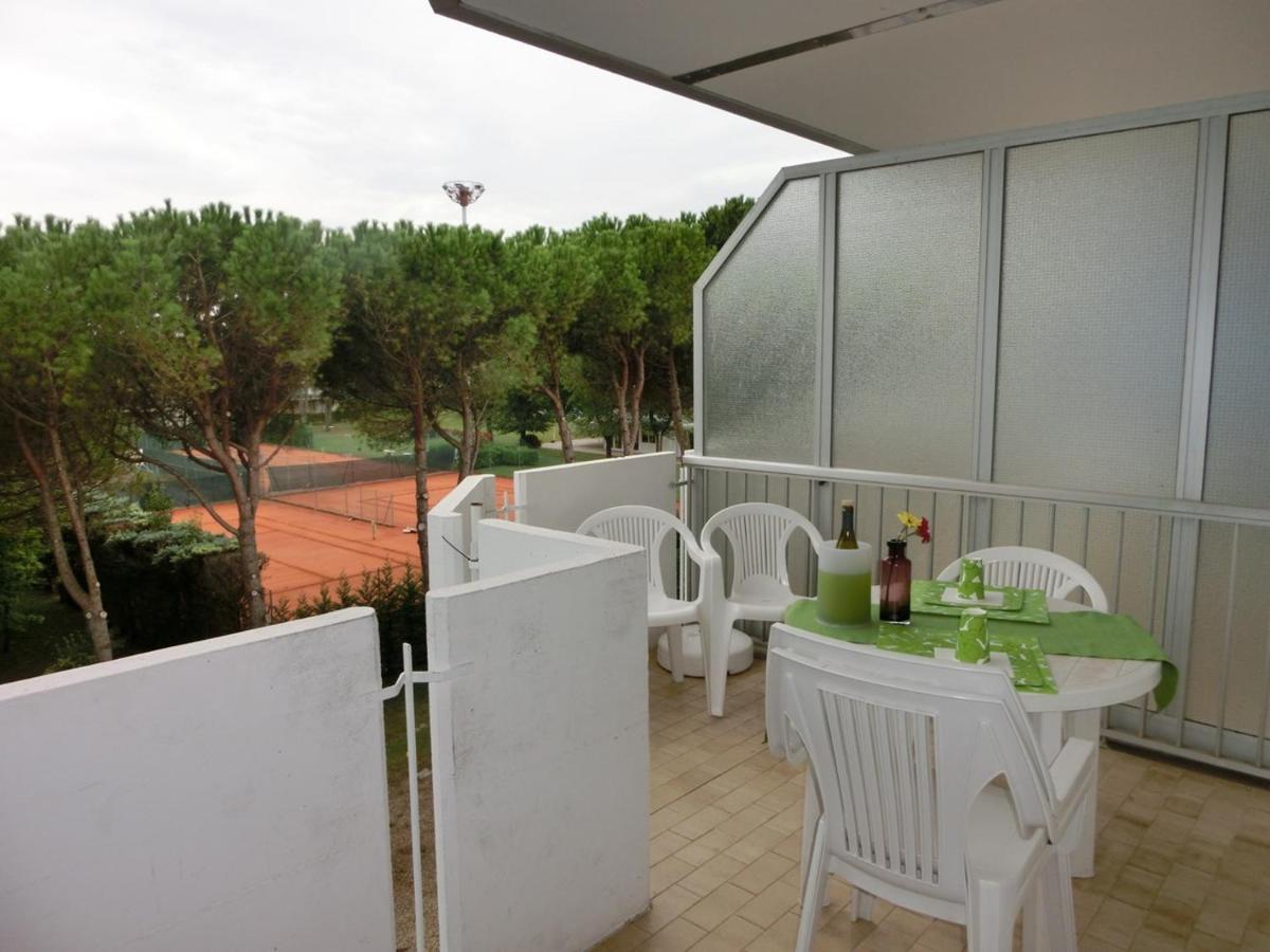 Apartment House With Balcony And Swimming Pool Bibione